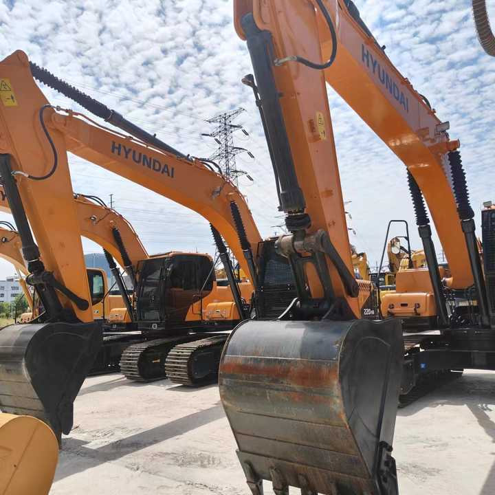 Used hyundai 220-9 Excavator with Good Performance for Sale - Гусеничный экскаватор: фото 2 Used hyundai 220-9 Excavator with Good Performance for Sale - Гусеничный экскаватор: фото 2