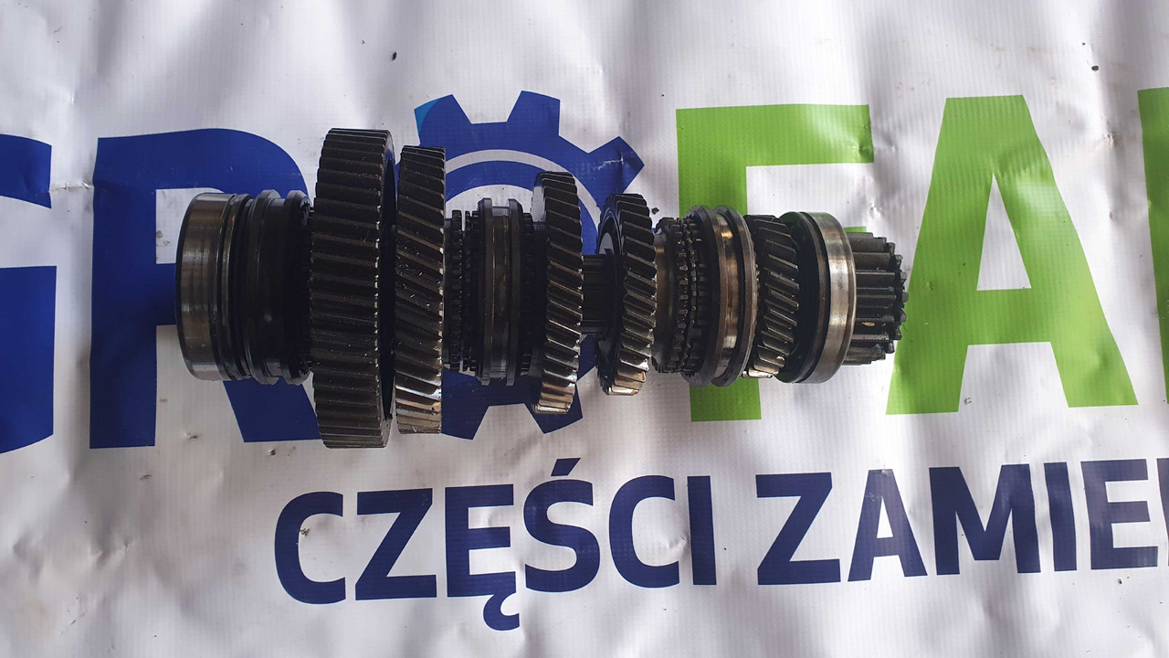 Wał pośredni koło zebate Deutz Fahr Same Lamborghini 0.008.5155.0 - Запчасти для Сельскохозяйственной техники: фото 1 Wał pośredni koło zebate Deutz Fahr Same Lamborghini 0.008.5155.0 - Запчасти для Сельскохозяйственной техники: фото 1