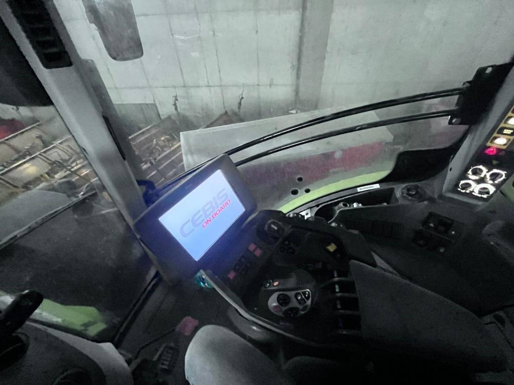 Трактор Claas Axion 950 Cmatic: фото 11 Трактор Claas Axion 950 Cmatic: фото 11