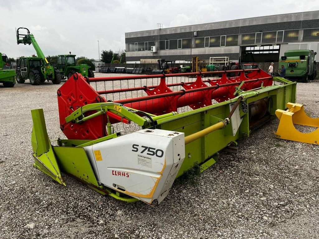 Claas S 750 - Навесное оборудование для комбайна: фото 1 Claas S 750 - Навесное оборудование для комбайна: фото 1