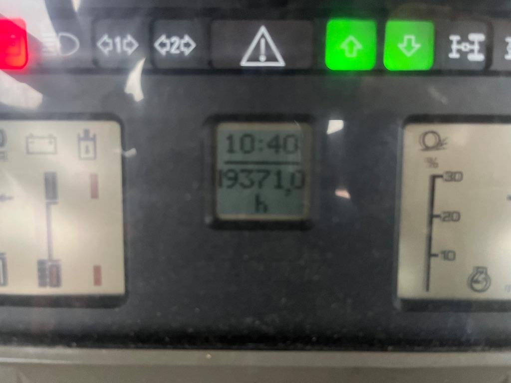 Fendt Favorit 716 Vario - Трактор: фото 2 Fendt Favorit 716 Vario - Трактор: фото 2