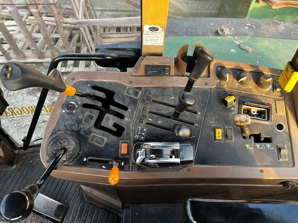 John Deere 7810 - Трактор: фото 3 John Deere 7810 - Трактор: фото 3