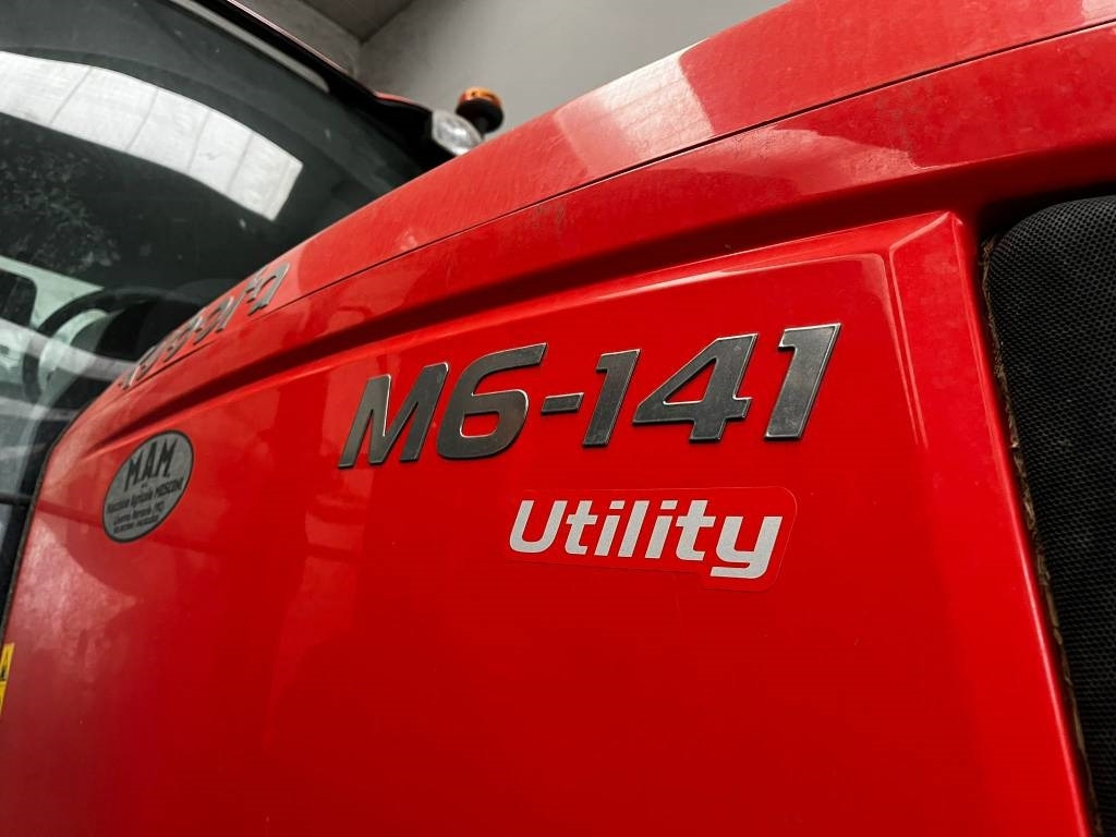 Kubota M 6-141 - Трактор: фото 4 Kubota M 6-141 - Трактор: фото 4