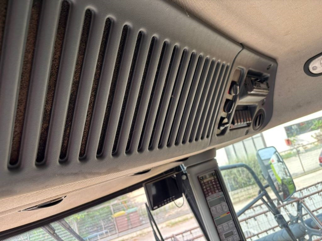 Laverda 5658 - Зерноуборочный комбайн: фото 3 Laverda 5658 - Зерноуборочный комбайн: фото 3