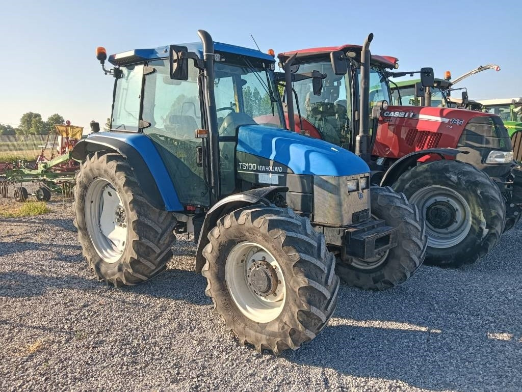 New Holland TS 100 - Трактор: фото 1 New Holland TS 100 - Трактор: фото 1