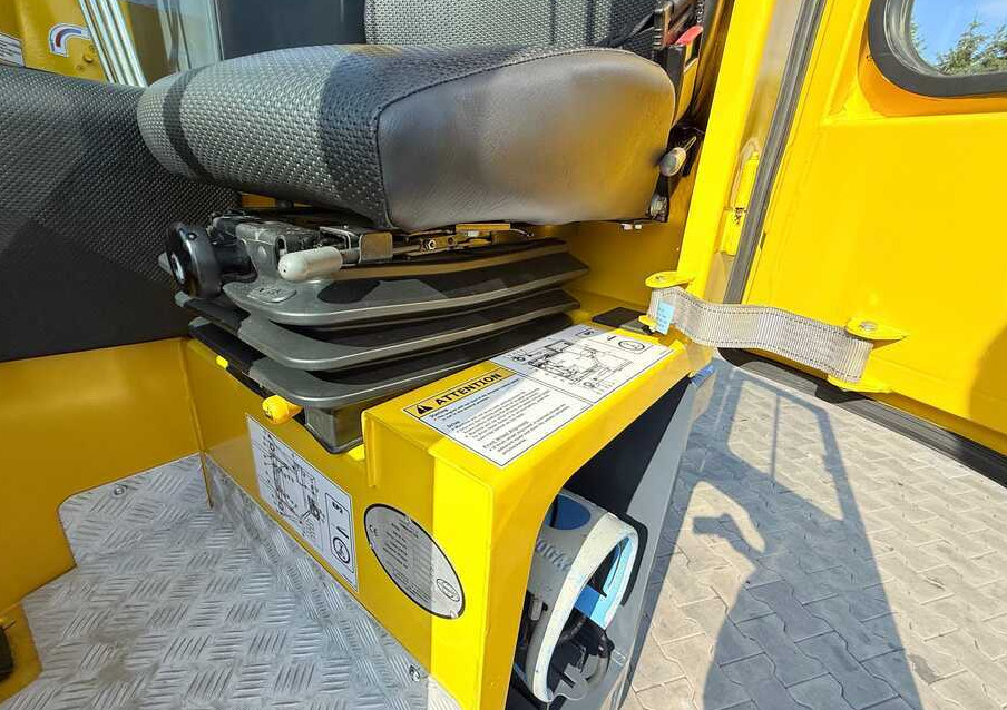 Четырехсторонний погрузчик Combilift C3000 / GAS / TRIPLEX - 4900MM / ONLY 1537 HOURS / FORK POSITIONER / CABIN / LIKE NEW: фото 11
