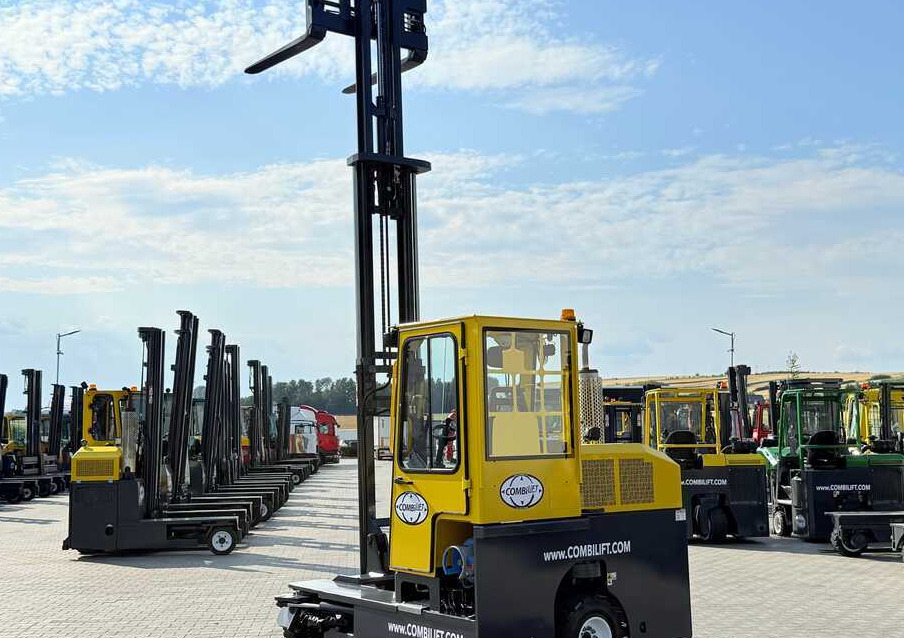Четырехсторонний погрузчик Combilift C3000 / GAS / TRIPLEX - 4900MM / ONLY 1537 HOURS / FORK POSITIONER / CABIN / LIKE NEW: фото 40