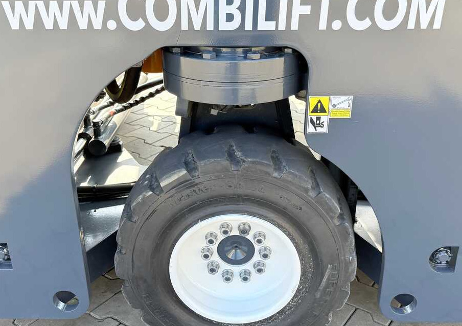 Четырехсторонний погрузчик Combilift C3000 / GAS / TRIPLEX - 4900MM / ONLY 1537 HOURS / FORK POSITIONER / CABIN / LIKE NEW: фото 33