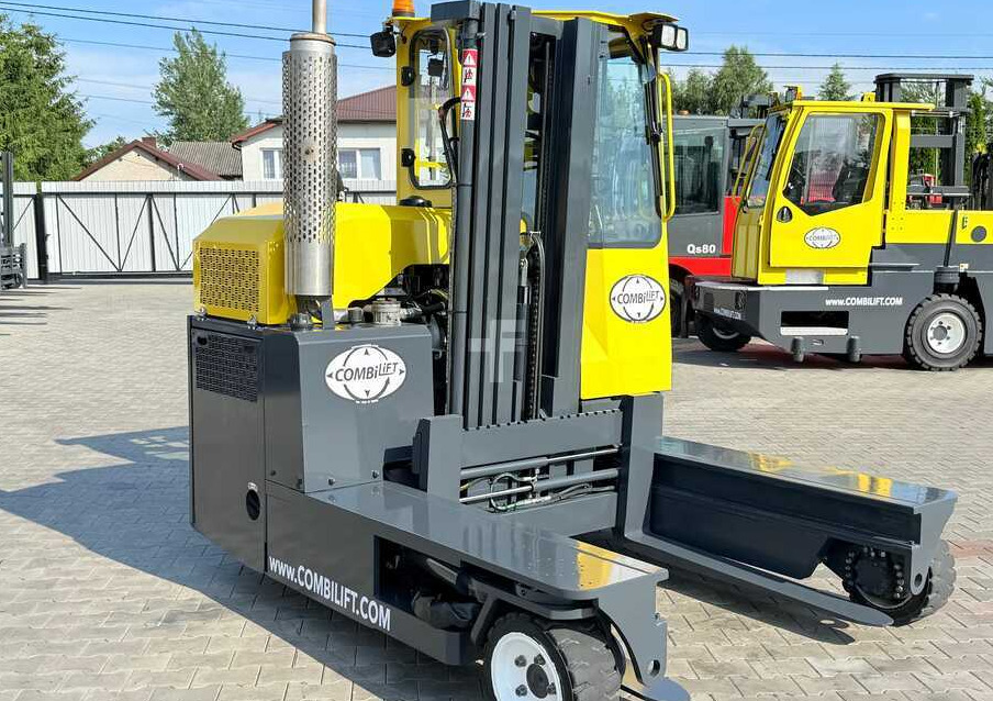 Четырехсторонний погрузчик Combilift C3000 / GAS / TRIPLEX - 4900MM / ONLY 1537 HOURS / FORK POSITIONER / CABIN / LIKE NEW: фото 6