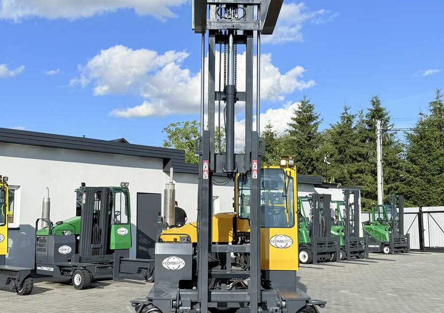 Четырехсторонний погрузчик Combilift C4000 / GAS / DUPLEX - 4100MM / SIDE SHIFT / FREE LIFT / FULL HEATED CABIN / ONLY 4223 HOURS / CONDITION – LIKE NEW!: фото 33