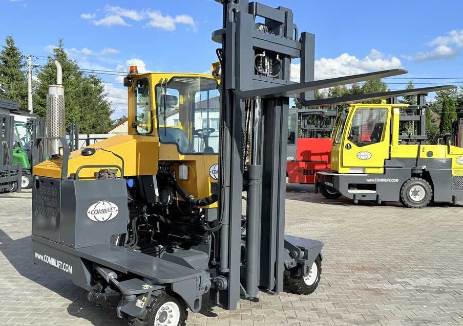 Четырехсторонний погрузчик Combilift C4000 / GAS / DUPLEX - 4100MM / SIDE SHIFT / FREE LIFT / FULL HEATED CABIN / ONLY 4223 HOURS / CONDITION – LIKE NEW!: фото 21