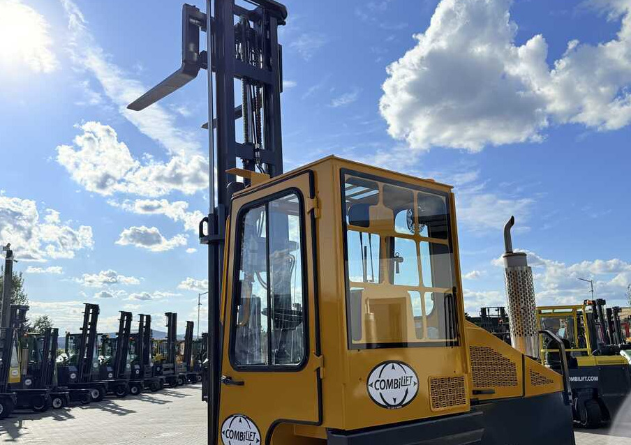 Четырехсторонний погрузчик Combilift C4000 / GAS / DUPLEX - 4100MM / SIDE SHIFT / FREE LIFT / FULL HEATED CABIN / ONLY 4223 HOURS / CONDITION – LIKE NEW!: фото 40