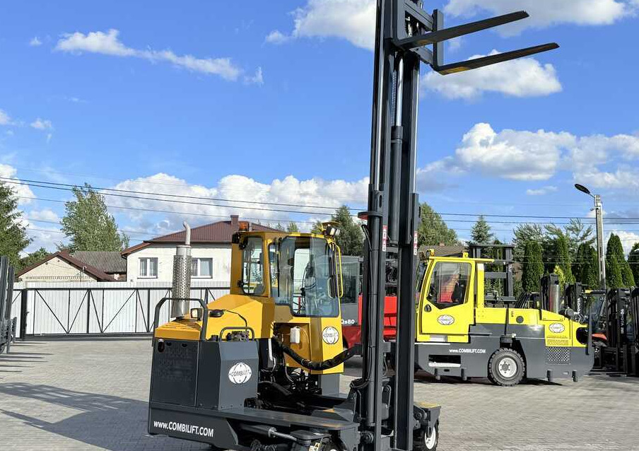 Четырехсторонний погрузчик Combilift C4000 / GAS / DUPLEX - 4100MM / SIDE SHIFT / FREE LIFT / FULL HEATED CABIN / ONLY 4223 HOURS / CONDITION – LIKE NEW!: фото 34