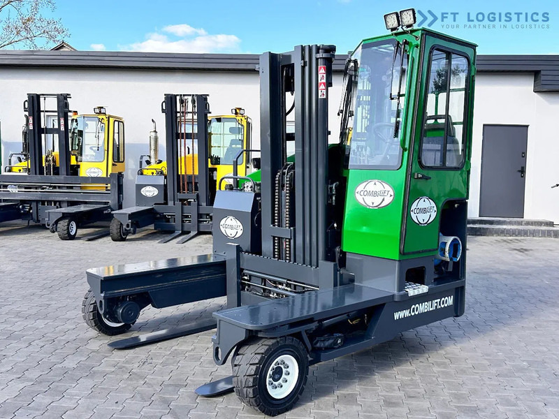 Combilift C4000 / TRIPLEX / 4900MM / LPG / FREE LIFT / FORK SHIFT / LIKE NEW C4000 / TRIPLEX / 4900MM / LPG / FREE LIFT / FORK SHIFT / LIK - Четырехсторонний погрузчик: фото 3 Combilift C4000 / TRIPLEX / 4900MM / LPG / FREE LIFT / FORK SHIFT / LIKE NEW C4000 / TRIPLEX / 4900MM / LPG / FREE LIFT / FORK SHIFT / LIK - Четырехсторонний погрузчик: фото 3