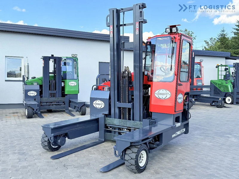 Combilift C4500 / GAS / DUPLEX - 4500MM / POSITIONER / FREE LIFT / FULL CABIN / ONLY 6178H / CONDITION - LIKE NEW! C4500 / GAS / DUPLEX - - Четырехсторонний погрузчик: фото 4 Combilift C4500 / GAS / DUPLEX - 4500MM / POSITIONER / FREE LIFT / FULL CABIN / ONLY 6178H / CONDITION - LIKE NEW! C4500 / GAS / DUPLEX - - Четырехсторонний погрузчик: фото 4