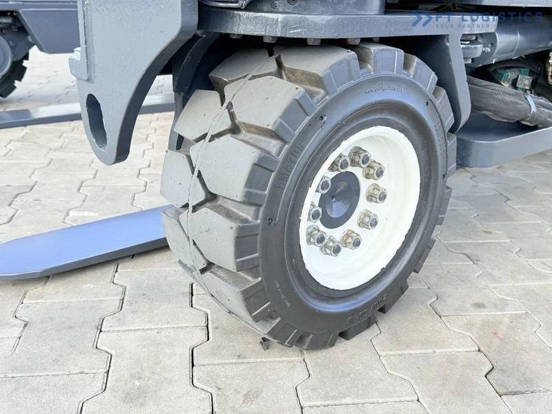 Combilift C4500 / GAS / DUPLEX - 4500MM / POSITIONER / FREE LIFT / FULL CABIN / ONLY 6178H / CONDITION - LIKE NEW! C4500 / GAS / DUPLEX - - Четырехсторонний погрузчик: фото 5 Combilift C4500 / GAS / DUPLEX - 4500MM / POSITIONER / FREE LIFT / FULL CABIN / ONLY 6178H / CONDITION - LIKE NEW! C4500 / GAS / DUPLEX - - Четырехсторонний погрузчик: фото 5