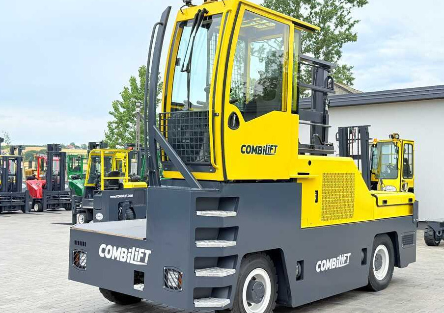 Combilift C6000FSL / DIESEL / DUPLEX – 4100MM / 1400MM FORKS / SIDeloADER / 6000KG LIFTING CAPACITY / FREE LIFT / DEUTZ ENGINE / EXCELLENT CONDITION - Боковой погрузчик: фото 1 Combilift C6000FSL / DIESEL / DUPLEX – 4100MM / 1400MM FORKS / SIDeloADER / 6000KG LIFTING CAPACITY / FREE LIFT / DEUTZ ENGINE / EXCELLENT CONDITION - Боковой погрузчик: фото 1