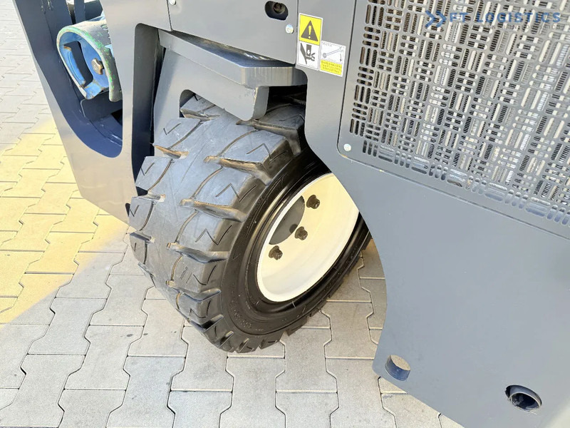 Четырехсторонний погрузчик Combilift CB4000 / GAS / TRIPLEX 5200MM / FREE LIFT / FORK POSITIONER / SIDE SHIFT / EXCELLENT CONDITION / Wide range of four-way and side: фото 7