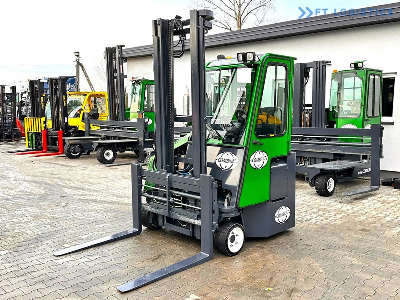 Combilift Combilift C3000CB - DUPLEX 4000mm - Year 2015 - / CABIN - HEATING / ONLY 6546 MTH / EXCELLENT CONDITION / LIKE NEW! Combilift C3 - Четырехсторонний погрузчик: фото 1 Combilift Combilift C3000CB - DUPLEX 4000mm - Year 2015 - / CABIN - HEATING / ONLY 6546 MTH / EXCELLENT CONDITION / LIKE NEW! Combilift C3 - Четырехсторонний погрузчик: фото 1