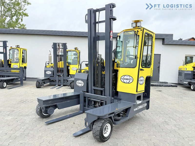 Combilift Combilift FOUR-WAY / MULTI-DIRECTIONAL FORKLIFT C4000 / GAS / DUPLEX 4600MM / ONLY 5614 OPERATING HOURS / FORK POSITIONER / FULL - Четырехсторонний погрузчик: фото 3 Combilift Combilift FOUR-WAY / MULTI-DIRECTIONAL FORKLIFT C4000 / GAS / DUPLEX 4600MM / ONLY 5614 OPERATING HOURS / FORK POSITIONER / FULL - Четырехсторонний погрузчик: фото 3