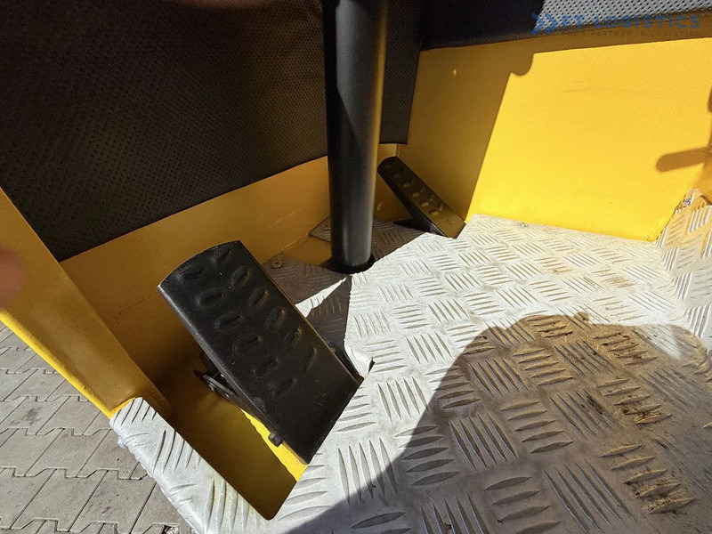 Четырехсторонний погрузчик Combilift Combilift FOUR-WAY MULTIDIRECTIONAL FORKLIFT C4000 / DIESEL / DUPLEX 4100MM / ONLY 2888 HOURS / FORK POSITIONER / FULL CABIN – H: фото 14