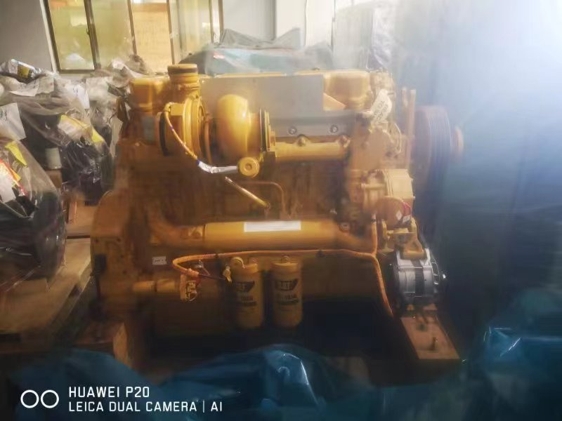 CATERPILLAR C18 - Двигатель для Экскаваторов: фото 1 CATERPILLAR C18 - Двигатель для Экскаваторов: фото 1