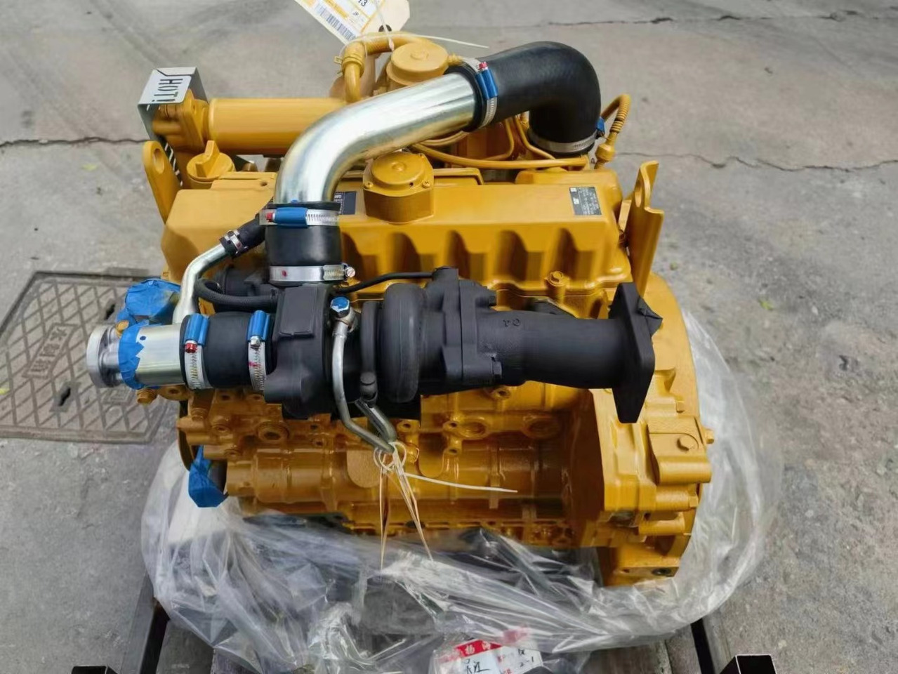 CATERPILLAR C3.3B - Двигатель для Экскаваторов: фото 1 CATERPILLAR C3.3B - Двигатель для Экскаваторов: фото 1