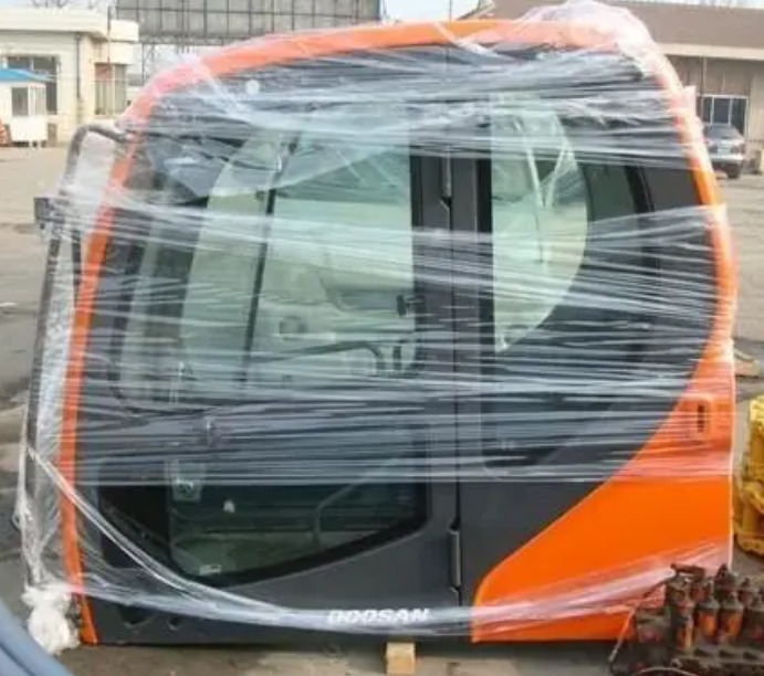 DOOSAN DX225 - Кабина для Экскаваторов: фото 4 DOOSAN DX225 - Кабина для Экскаваторов: фото 4