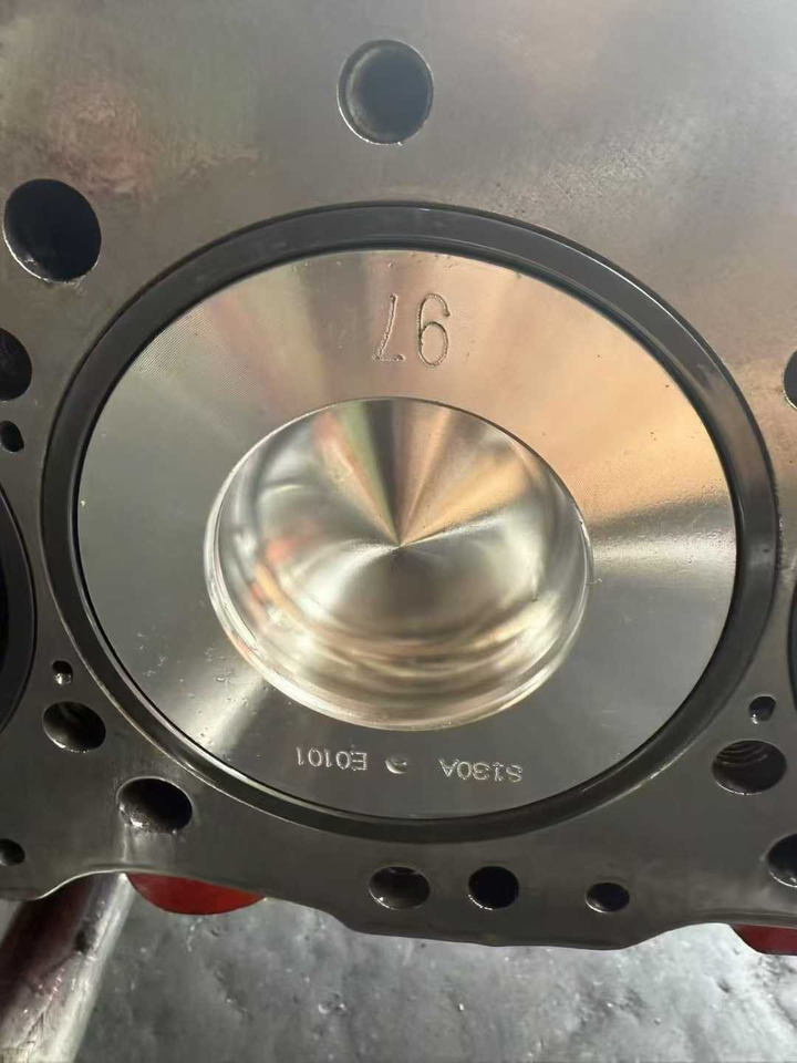 HINO J05E 11401-E0702 - Блок цилиндров для Экскаваторов: фото 4 HINO J05E 11401-E0702 - Блок цилиндров для Экскаваторов: фото 4