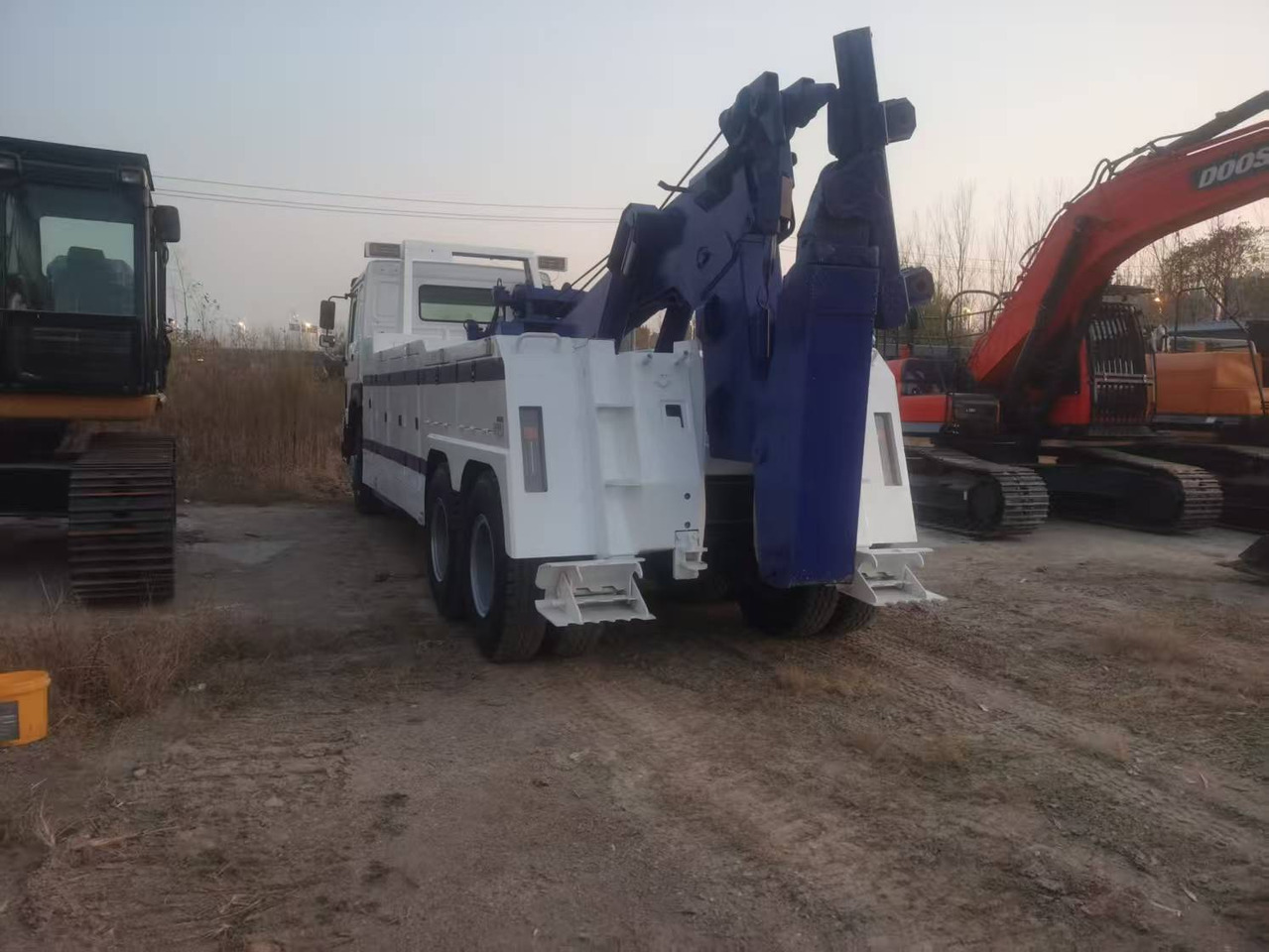 HOWO tow truck - Автоманипулятор: фото 5 HOWO tow truck - Автоманипулятор: фото 5