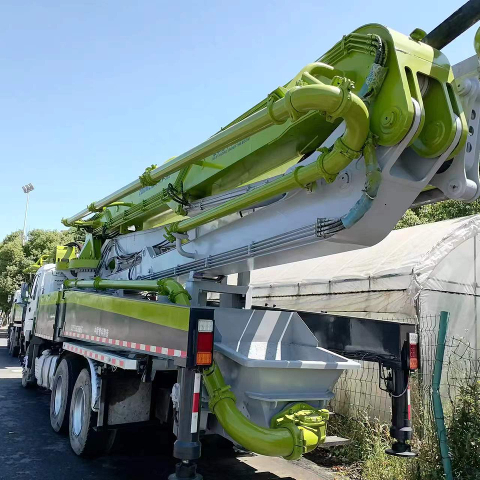 ISUZU 47 meters,6×4 - Автобетононасос-смеситель: фото 3 ISUZU 47 meters,6×4 - Автобетононасос-смеситель: фото 3