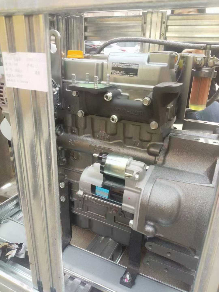 YANMAR 3TNV76 - Двигатель для Мини-экскаваторов: фото 4 YANMAR 3TNV76 - Двигатель для Мини-экскаваторов: фото 4