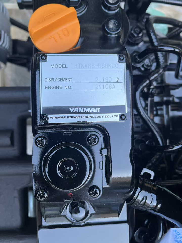 YANMAR 4TNV88 - Двигатель для Экскаваторов: фото 1 YANMAR 4TNV88 - Двигатель для Экскаваторов: фото 1