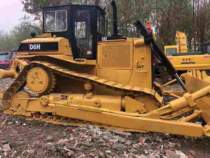 CAT High Quality Used Machinery , Original D6h Cat Bulldozer , Winch Attached Cat Bulldozer - Бульдозер: фото 2 CAT High Quality Used Machinery , Original D6h Cat Bulldozer , Winch Attached Cat Bulldozer - Бульдозер: фото 2