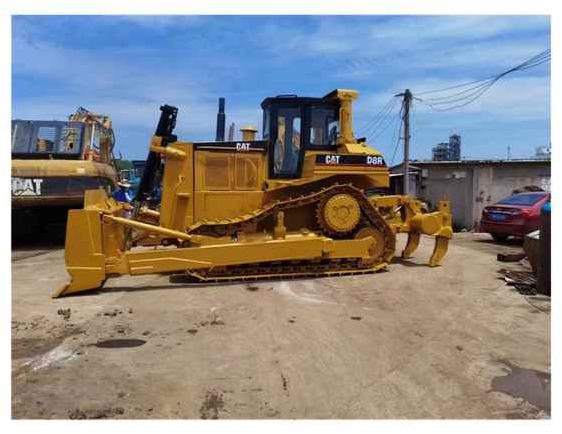 Hot Sale Used Original Japan Cat D8r Bulldozer/Big Dozer D 8 D7 Used D7r Bulldozer - Бульдозер: фото 1 Hot Sale Used Original Japan Cat D8r Bulldozer/Big Dozer D 8 D7 Used D7r Bulldozer - Бульдозер: фото 1