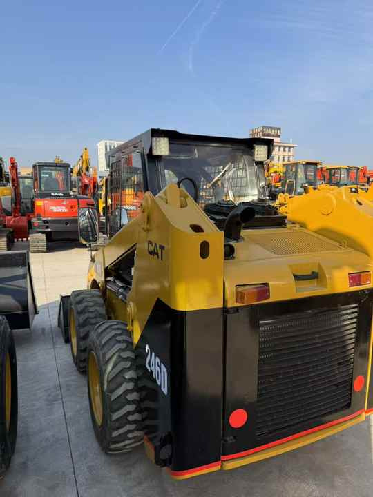 Second Hand Cheap Caterpillar CAT246D with Perfect Function Mini Skid Steers Used Cat246c 246D Backhoe Loader on Sale - Мини-погрузчик с бортовым поворотом: фото 2 Second Hand Cheap Caterpillar CAT246D with Perfect Function Mini Skid Steers Used Cat246c 246D Backhoe Loader on Sale - Мини-погрузчик с бортовым поворотом: фото 2