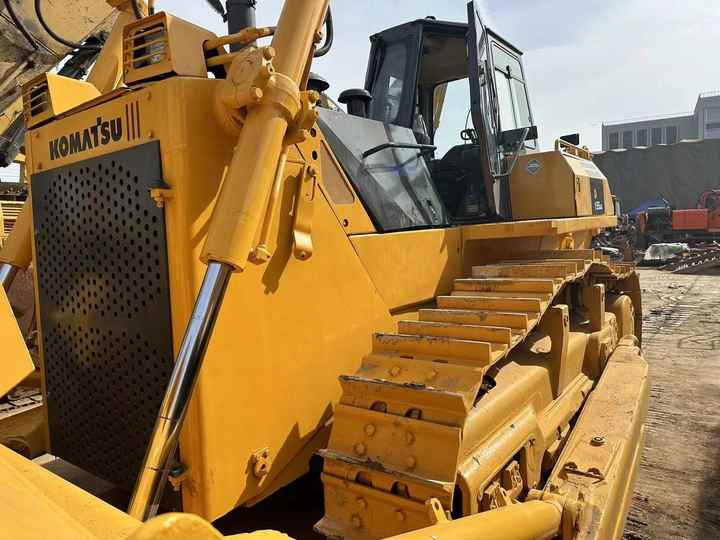 Second Hand Koamtsu D155 Bulldozer Hot Sale , komatsu D60 65 D85 D155 - Бульдозер: фото 4 Second Hand Koamtsu D155 Bulldozer Hot Sale , komatsu D60 65 D85 D155 - Бульдозер: фото 4
