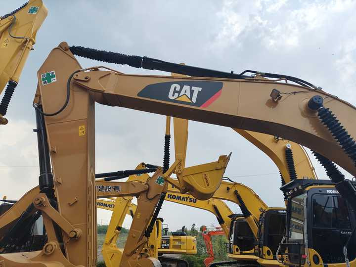 Used Digger CAT 329D2 Construction Machinery Construction Digger Used CAT 329D2 Cheap Excavator - Гусеничный экскаватор: фото 5 Used Digger CAT 329D2 Construction Machinery Construction Digger Used CAT 329D2 Cheap Excavator - Гусеничный экскаватор: фото 5