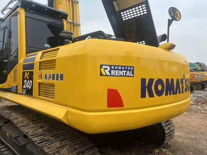 Used Good Quality Japan Original PC240-8 in Good Condition PC240-8 Komatsu - Гусеничный экскаватор: фото 2 Used Good Quality Japan Original PC240-8 in Good Condition PC240-8 Komatsu - Гусеничный экскаватор: фото 2