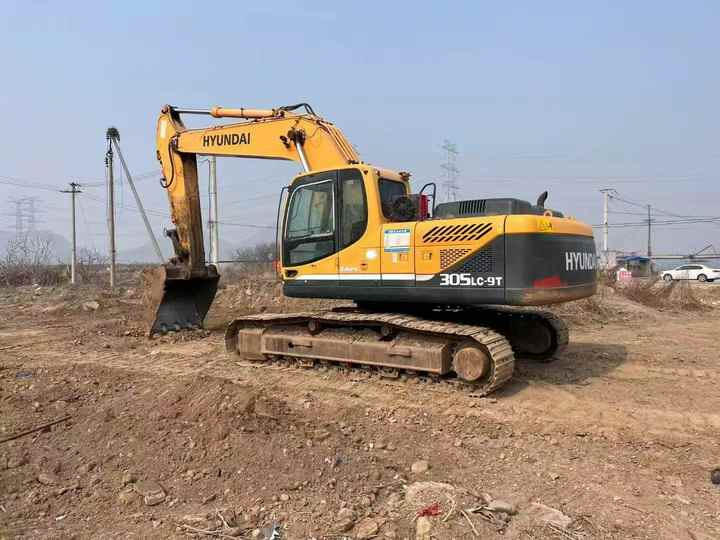 Used HYUNDAI 305LC-9T Crawler Excavator with good performance Hyundai30 tons earthmoving machinery with low price on-sale - Гусеничный экскаватор: фото 4 Used HYUNDAI 305LC-9T Crawler Excavator with good performance Hyundai30 tons earthmoving machinery with low price on-sale - Гусеничный экскаватор: фото 4
