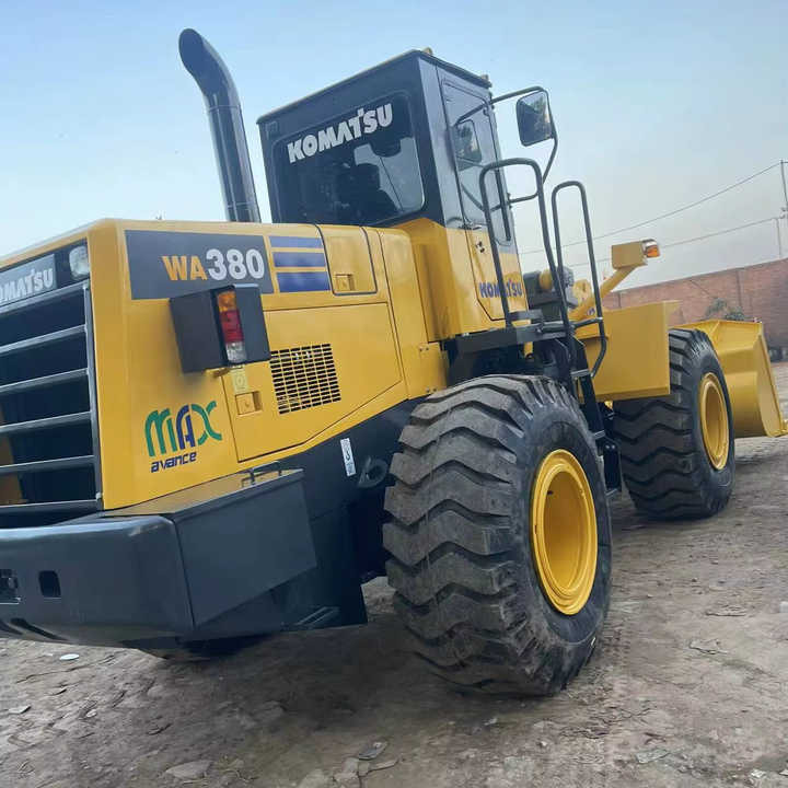 Used Komatsu WA380-3 Front Loader in Very Good Condition Strong Power komatsu 380 Wheel Loader Low Price Hot Sale - Колёсный погрузчик: фото 1 Used Komatsu WA380-3 Front Loader in Very Good Condition Strong Power komatsu 380 Wheel Loader Low Price Hot Sale - Колёсный погрузчик: фото 1