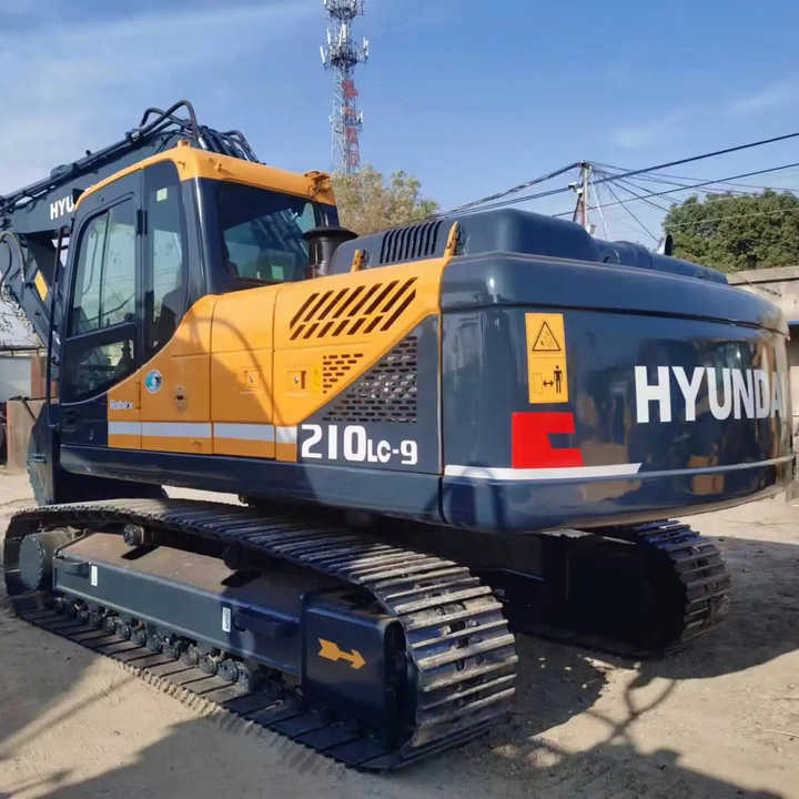 Used Wheel Excavator hyundai 210w-9 for Sale Good Condition Wheel Excavator - Гусеничный экскаватор: фото 4 Used Wheel Excavator hyundai 210w-9 for Sale Good Condition Wheel Excavator - Гусеничный экскаватор: фото 4