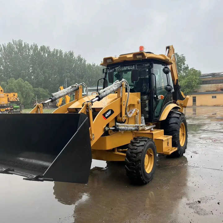 Used Wheel Loader CAT420F Caterpillar 420F Construction Machinery Mini Wheel Skid Steer Loader in Stock - Колёсный погрузчик: фото 1 Used Wheel Loader CAT420F Caterpillar 420F Construction Machinery Mini Wheel Skid Steer Loader in Stock - Колёсный погрузчик: фото 1