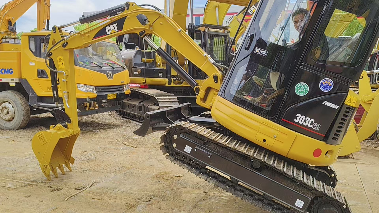 CATERPILLAR 303C - Мини-экскаватор: фото 1 CATERPILLAR 303C - Мини-экскаватор: фото 1