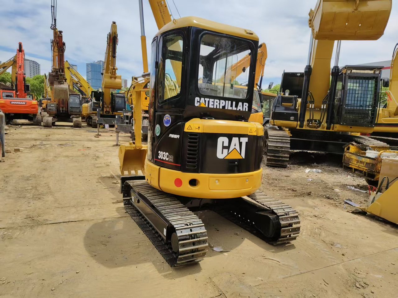 CATERPILLAR 303C - Мини-экскаватор: фото 4 CATERPILLAR 303C - Мини-экскаватор: фото 4