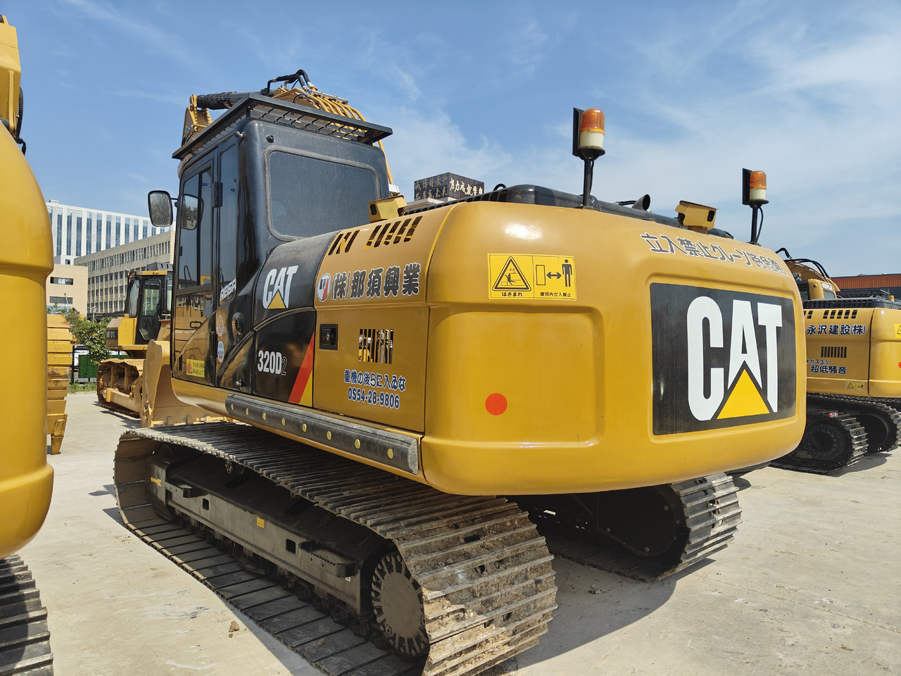 CATERPILLAR 320D2 - Гусеничный экскаватор: фото 5 CATERPILLAR 320D2 - Гусеничный экскаватор: фото 5