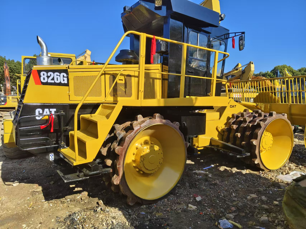 CATERPILLAR 826G - Дорожный каток: фото 1 CATERPILLAR 826G - Дорожный каток: фото 1