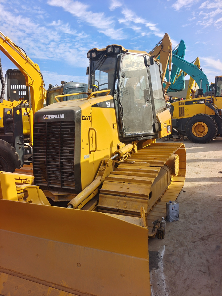 CATERPILLAR D3K - Бульдозер: фото 1 CATERPILLAR D3K - Бульдозер: фото 1