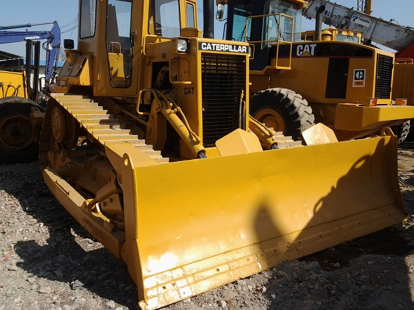 CATERPILLAR D5H - Бульдозер: фото 4 CATERPILLAR D5H - Бульдозер: фото 4