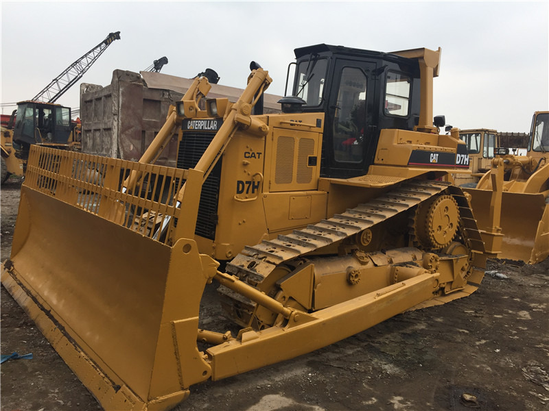 CATERPILLAR D7H - Бульдозер: фото 4 CATERPILLAR D7H - Бульдозер: фото 4